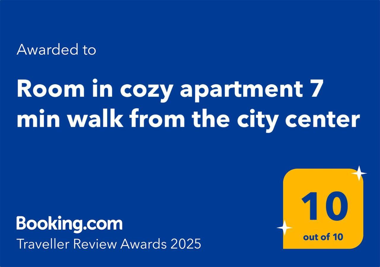 Room In Cozy Apartment 7 Min Walk From The City Center 트롬쇠 외부 사진